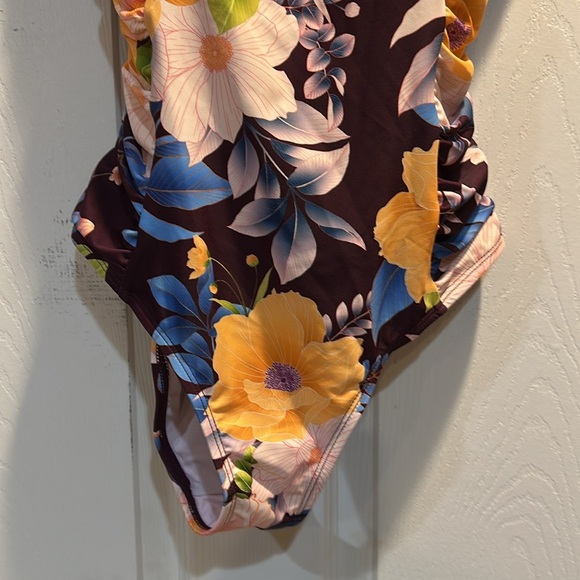 NWT! Cupshe Floral Romance Sweetheart One-Piece Swimsuit L Bathing suit - Picture 5 of 9